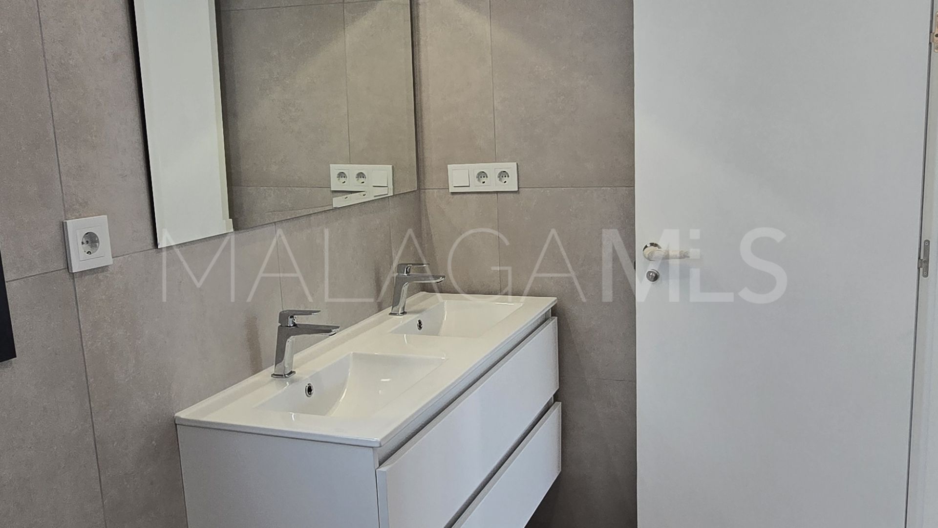 2 bedrooms apartment in Montemar for sale