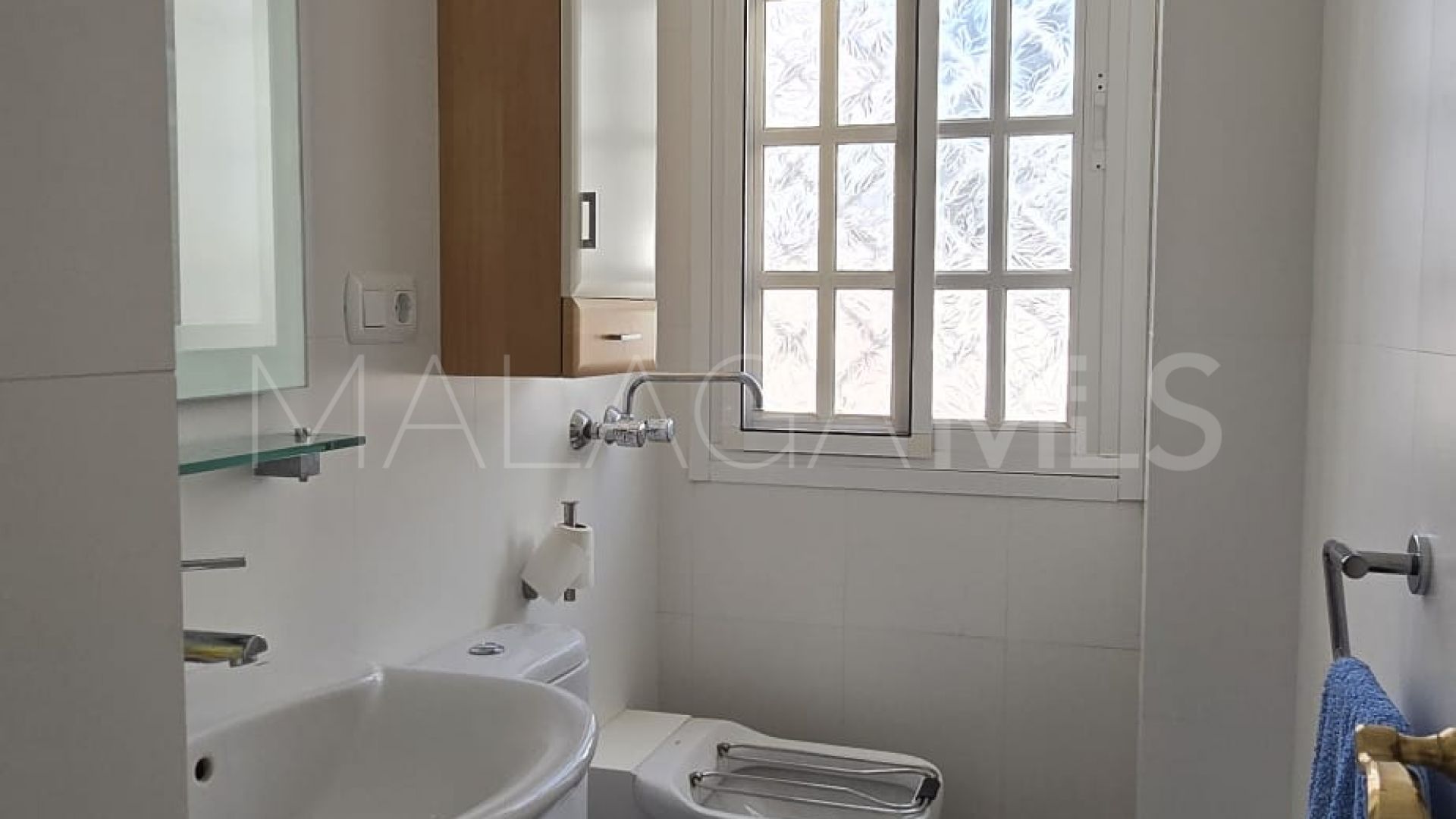 Buy villa in Pinos de Alhaurín with 6 bedrooms