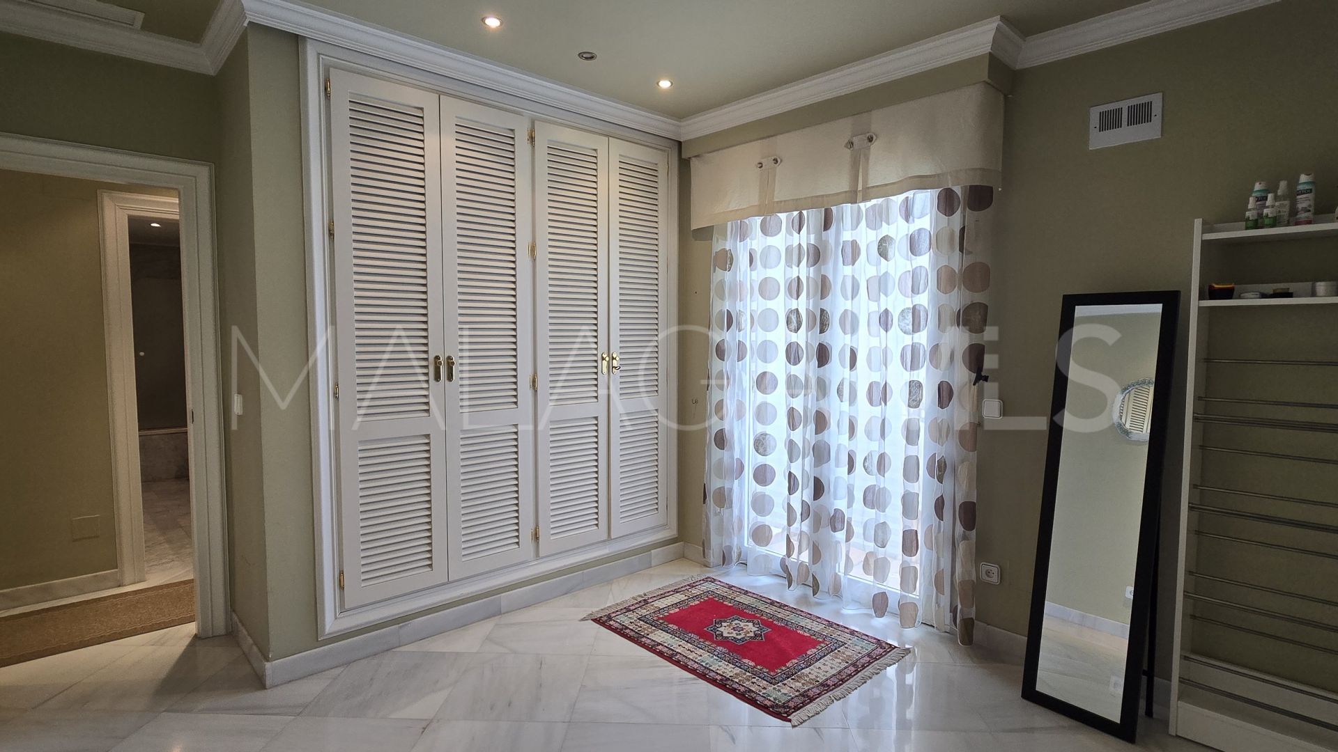 4 bedrooms apartment for sale in Torremolinos Centro