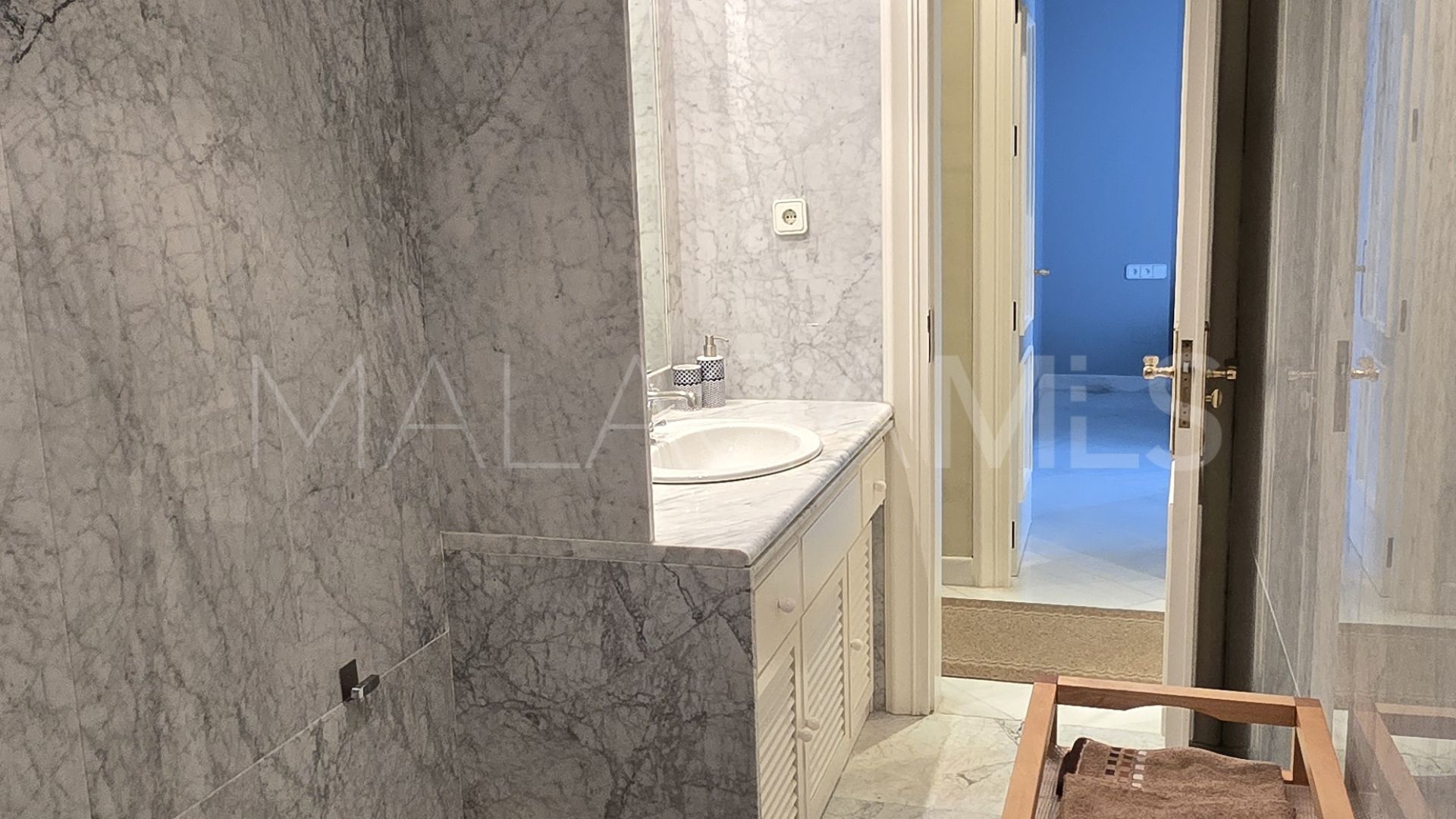 4 bedrooms apartment for sale in Torremolinos Centro