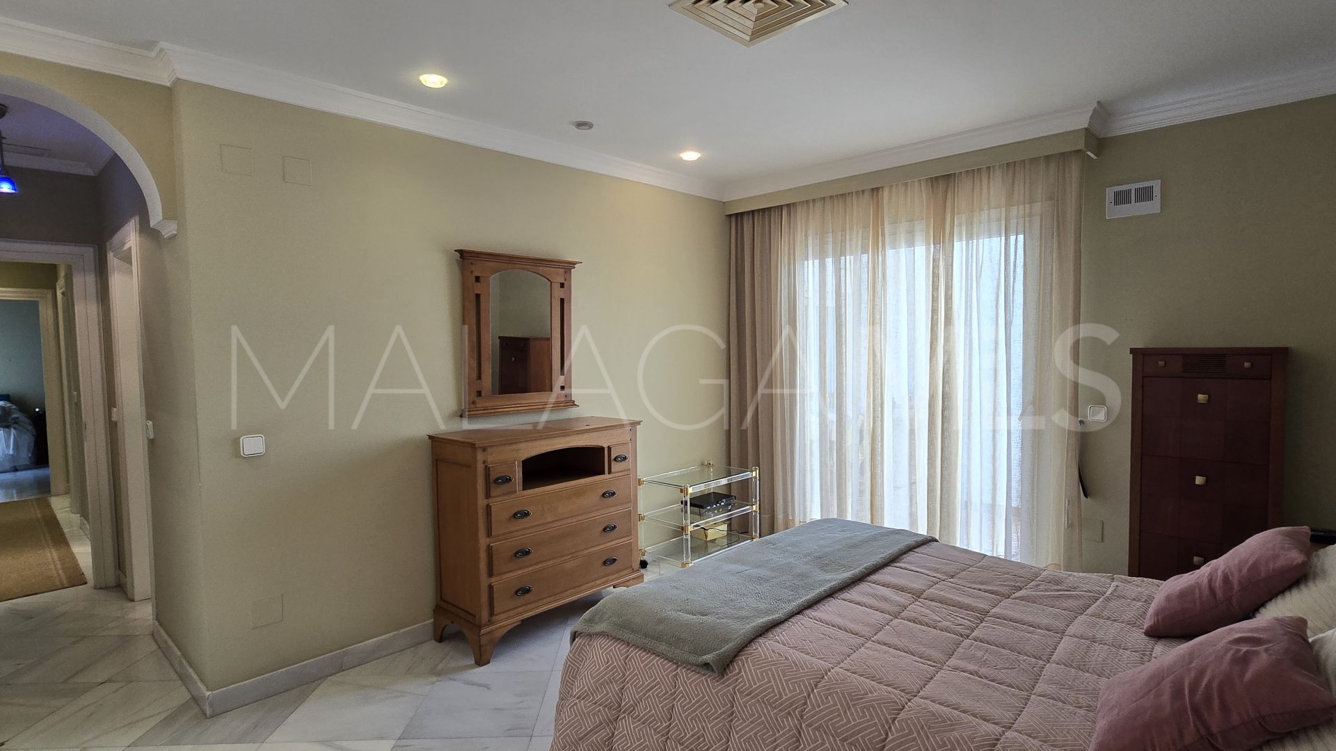 4 bedrooms apartment for sale in Torremolinos Centro