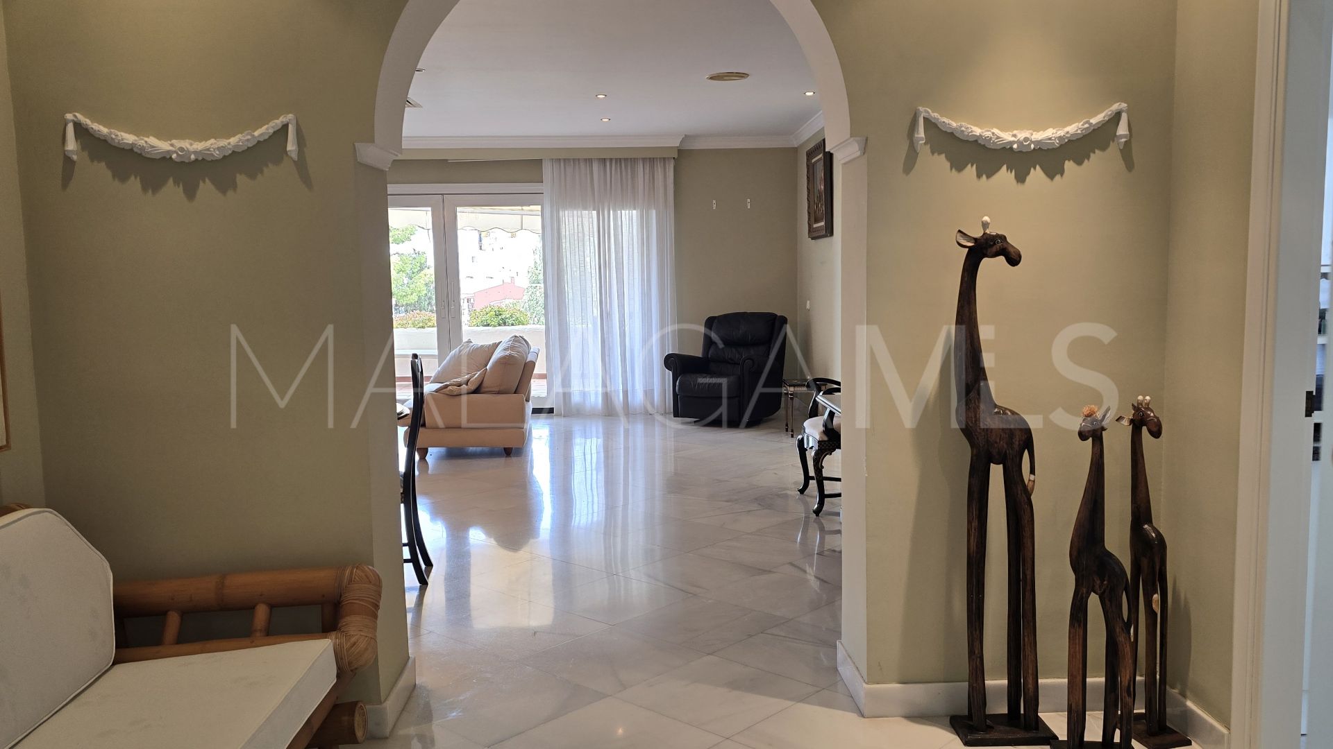 4 bedrooms apartment for sale in Torremolinos Centro