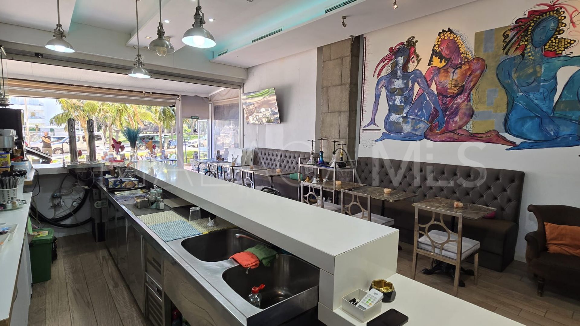 Commercial for sale in Bajondillo