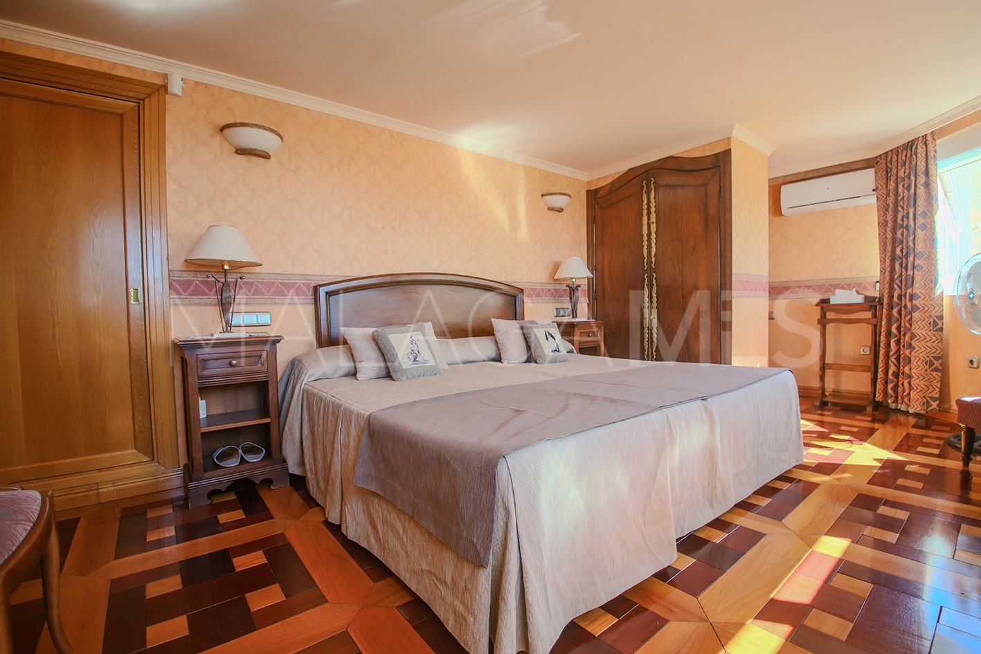 Flat for sale in La Carihuela