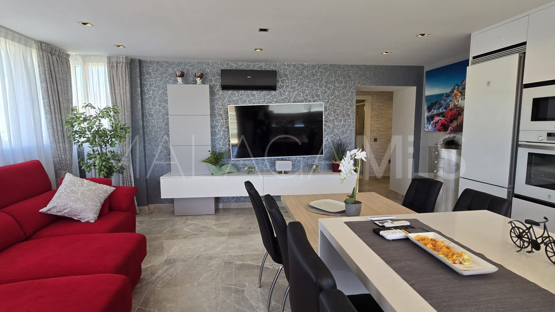 Appartement terrasse for sale in La Carihuela