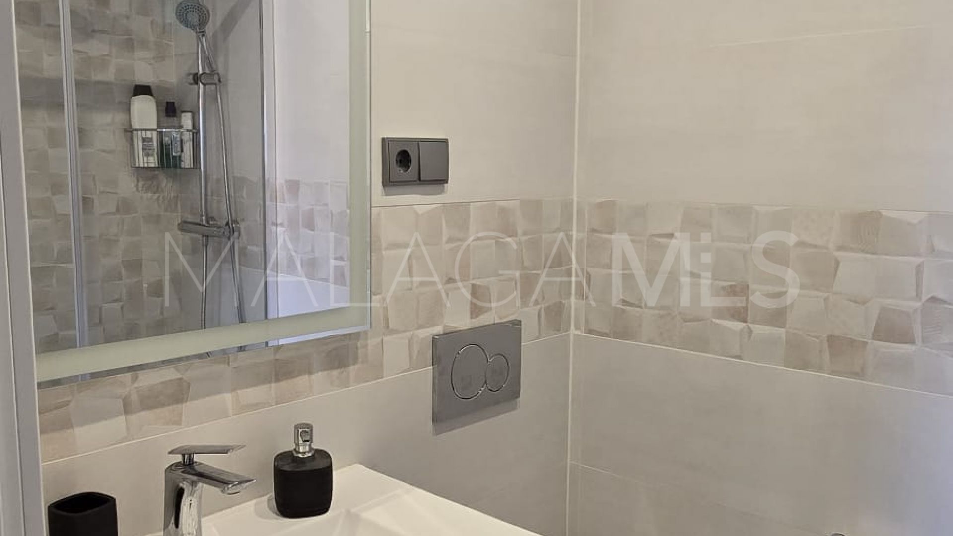 Appartement terrasse for sale in La Carihuela