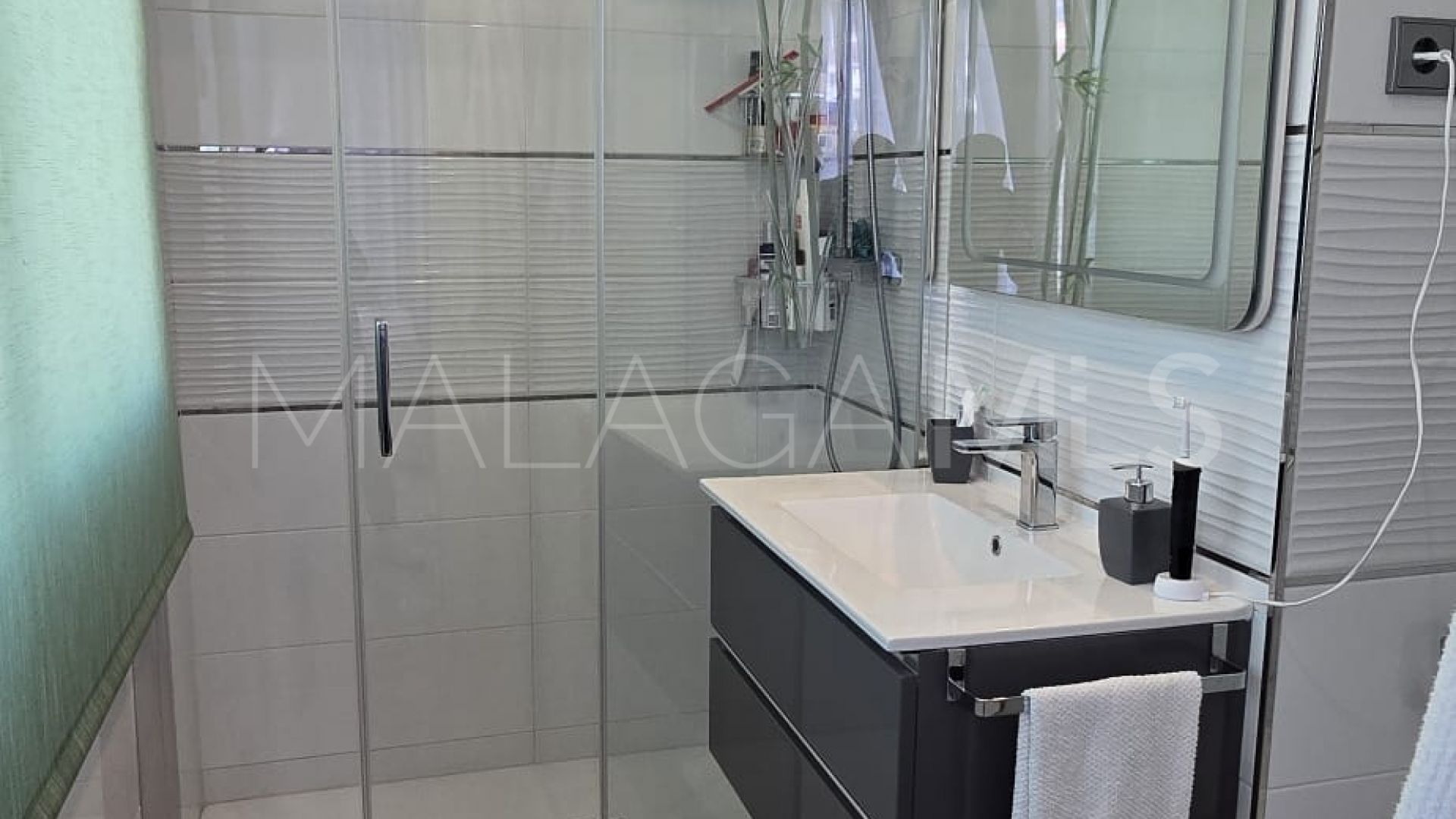 Appartement terrasse for sale in La Carihuela