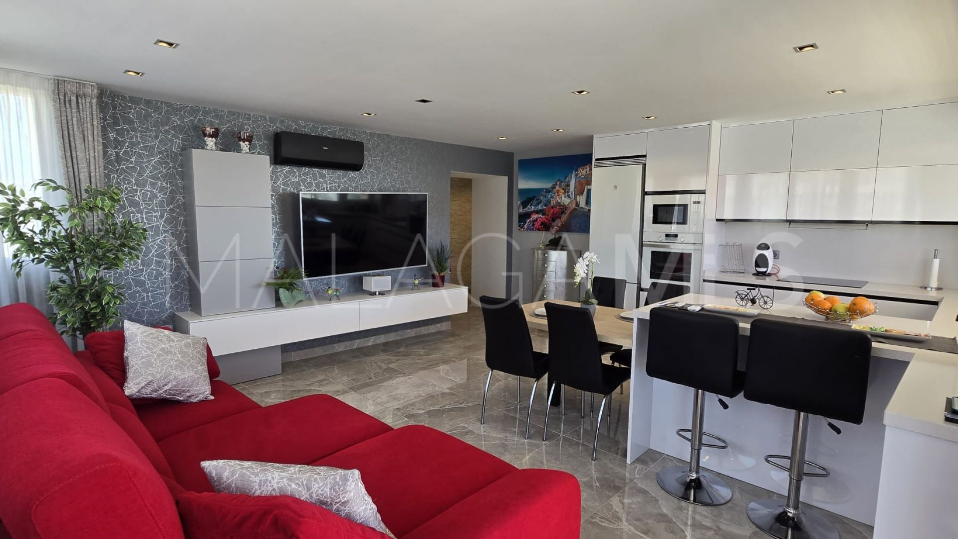 Appartement terrasse for sale in La Carihuela