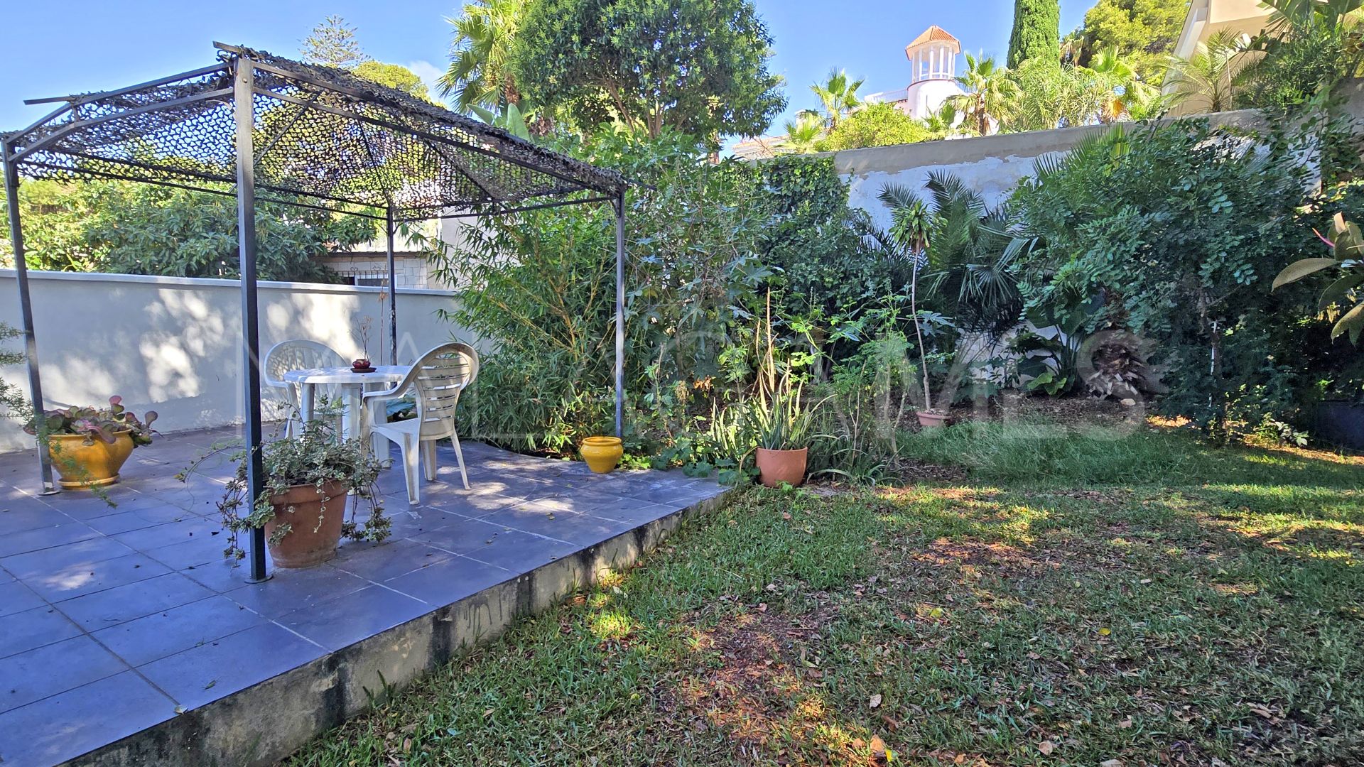 Hus i byn for sale in Montemar