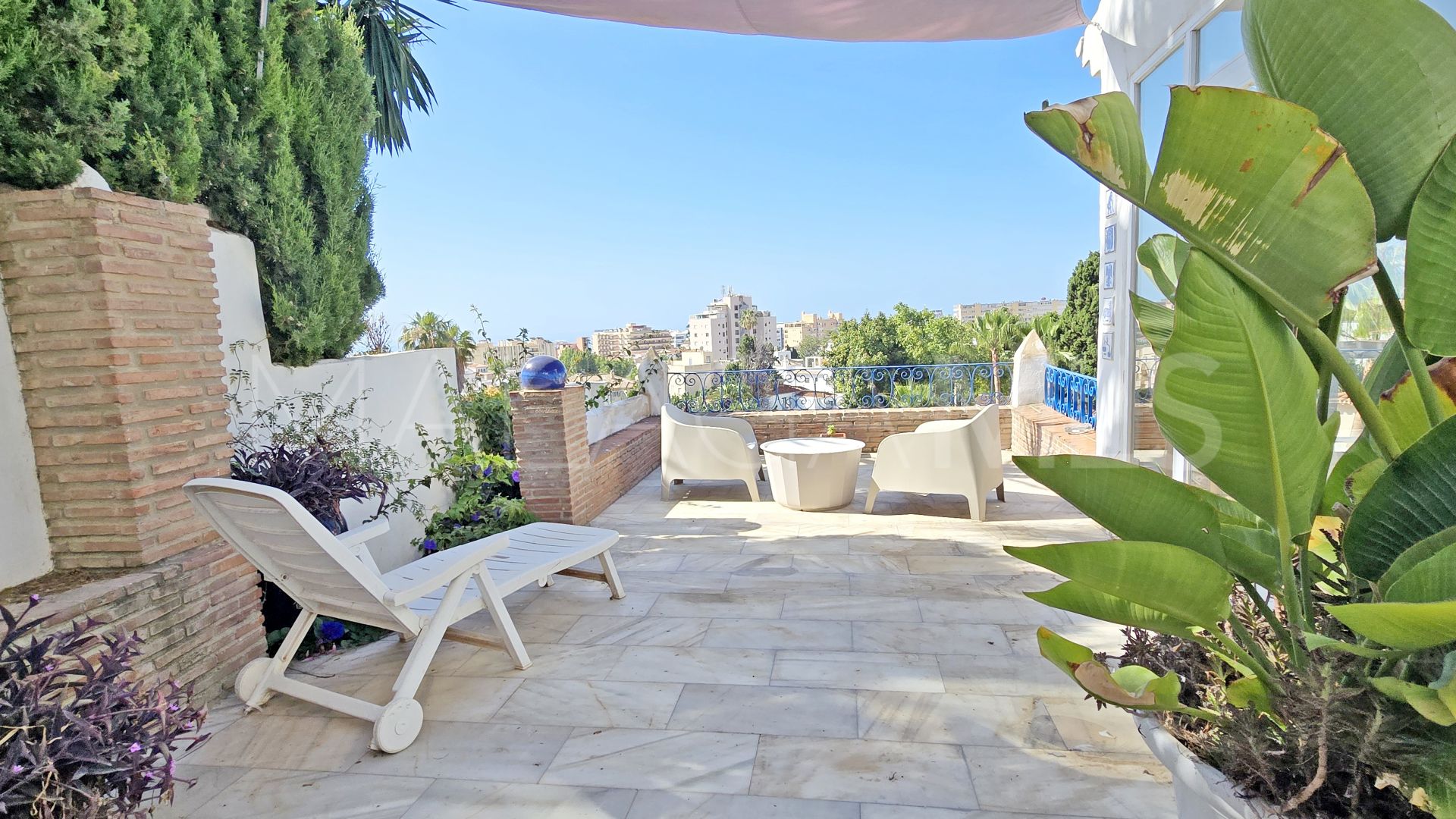 Hus i byn for sale in Montemar