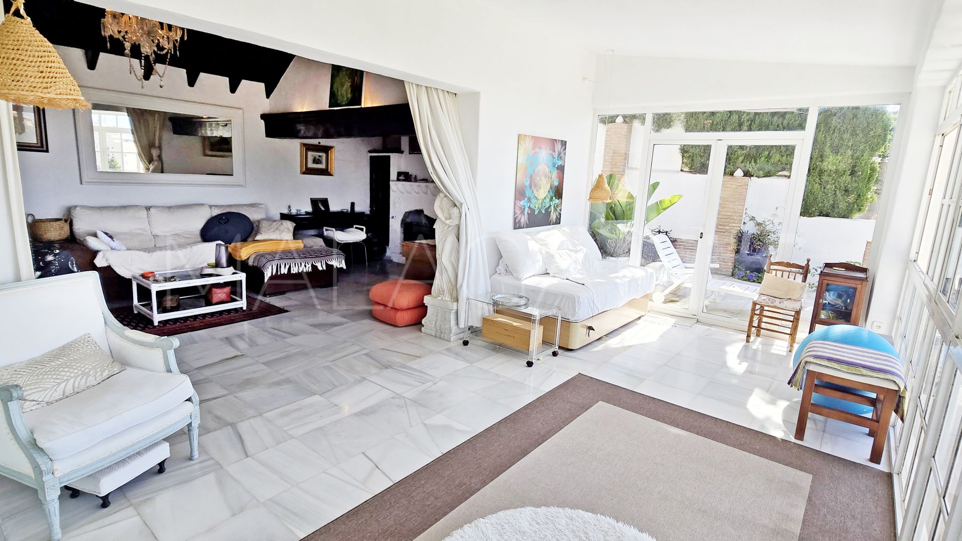 Hus i byn for sale in Montemar