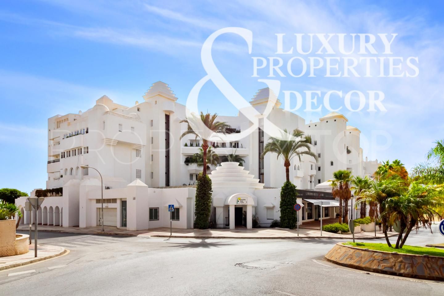 For sale flat in Torremolinos Centro with 6 bedrooms