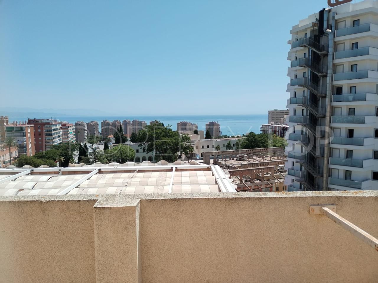For sale Torremolinos Centro flat with 3 bedrooms