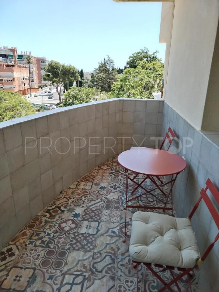 For sale Torremolinos Centro flat with 3 bedrooms