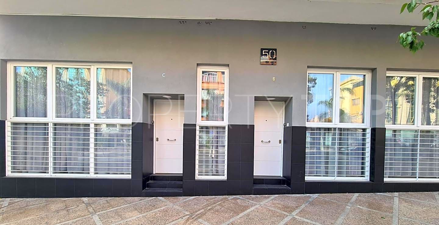 Piso en venta de 6 dormitorios en Torremolinos Centro
