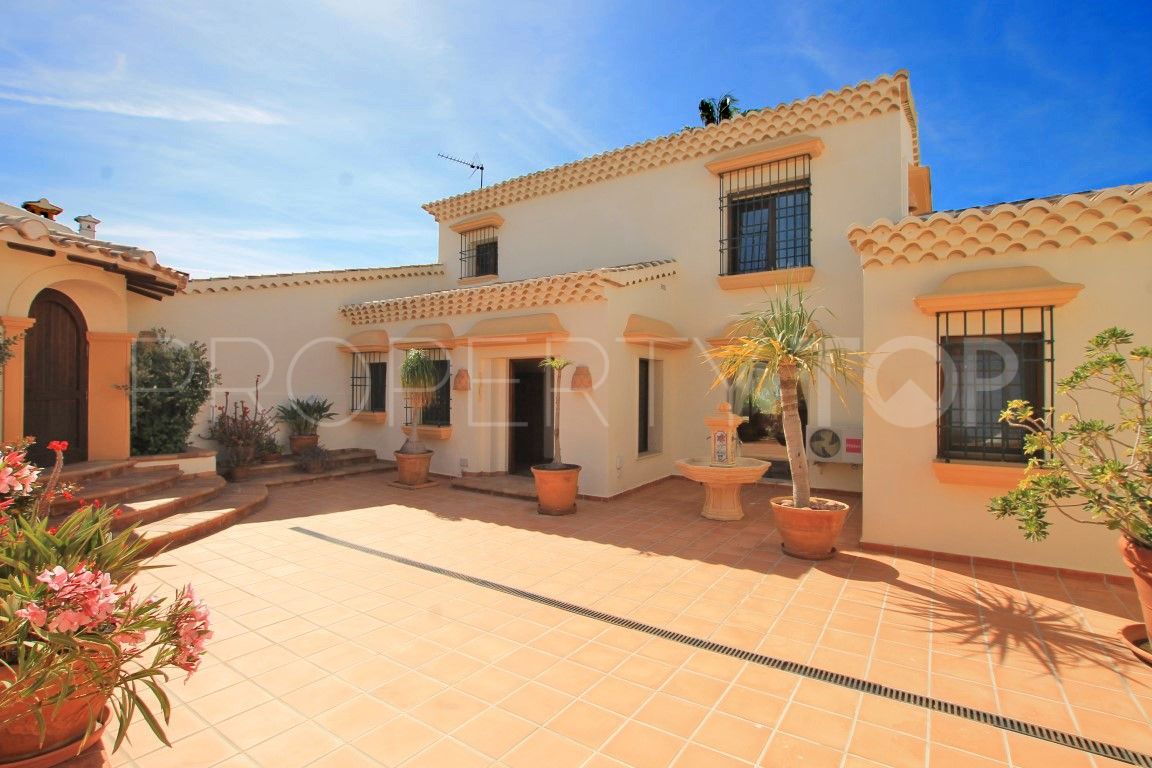 For sale villa in Moraira