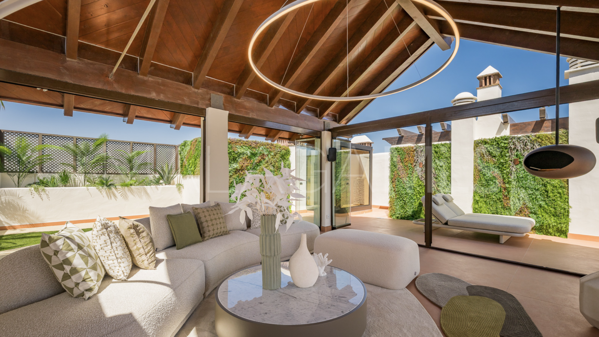 Zweistöckiges penthouse for sale in Bahía del Velerín