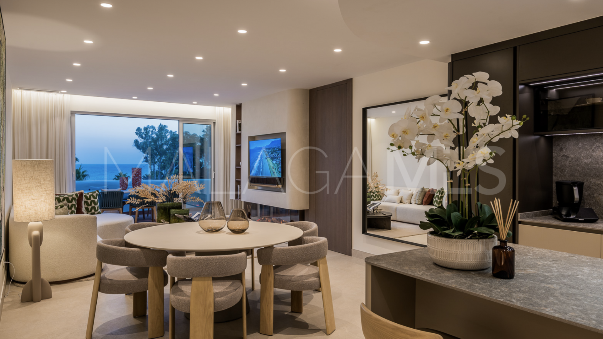 Zweistöckiges penthouse for sale in Bahía del Velerín
