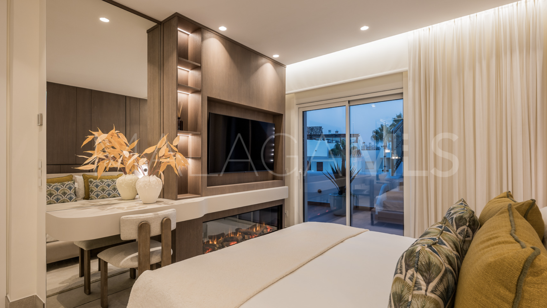 Zweistöckiges penthouse for sale in Bahía del Velerín
