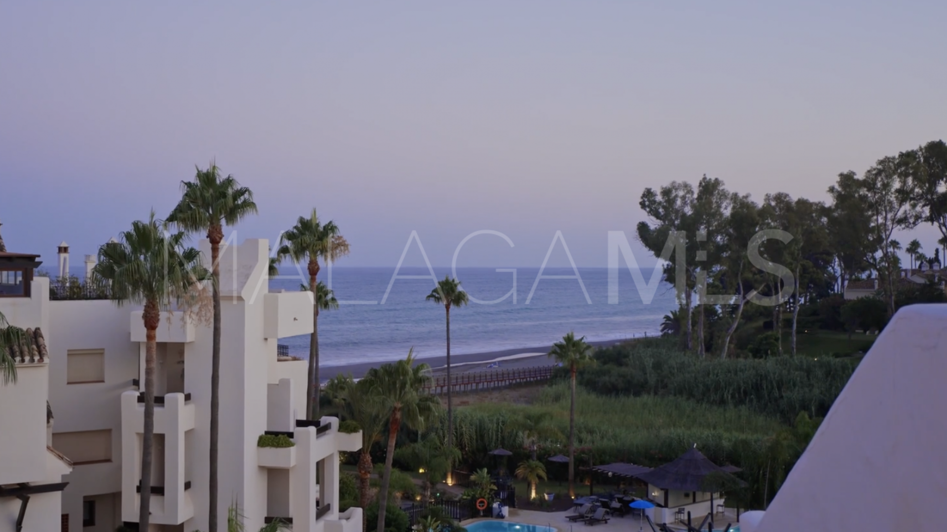 Zweistöckiges penthouse for sale in Bahía del Velerín