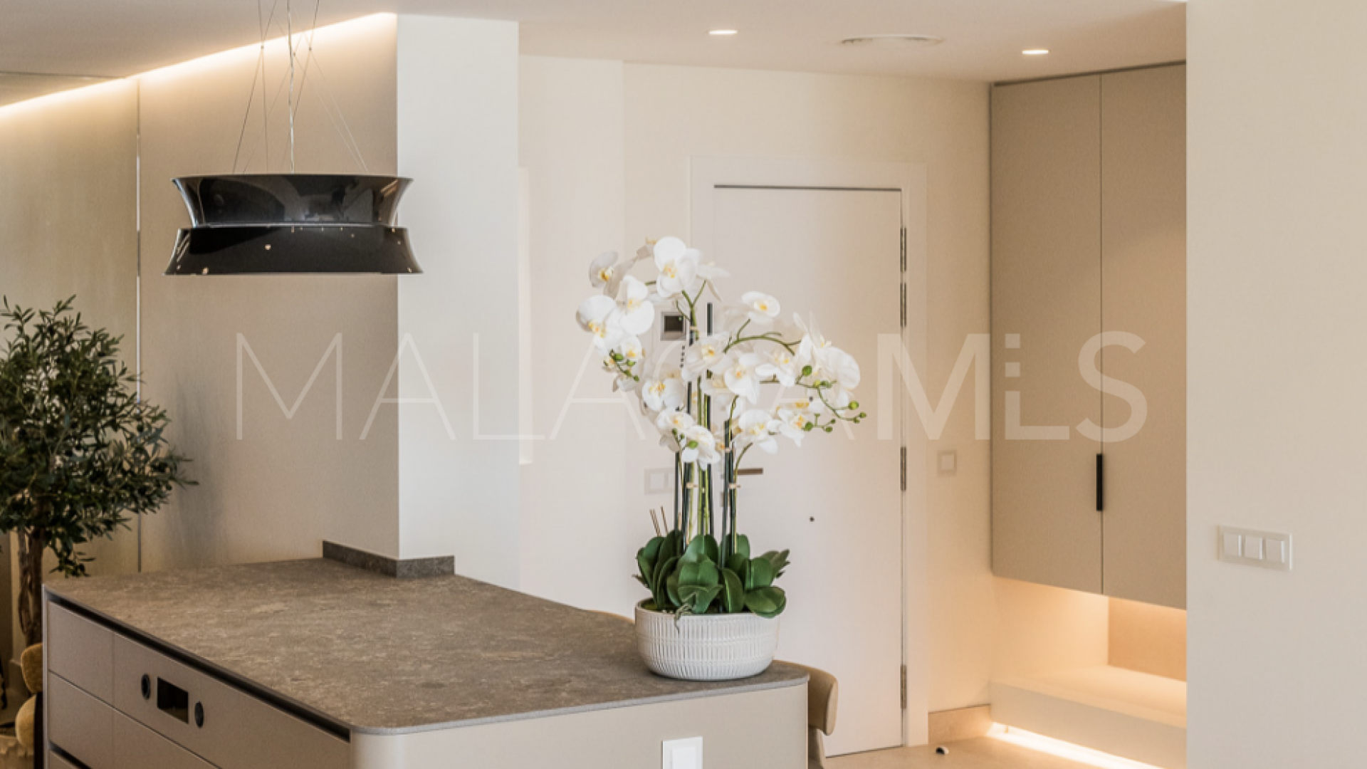 Zweistöckiges penthouse for sale in Bahía del Velerín