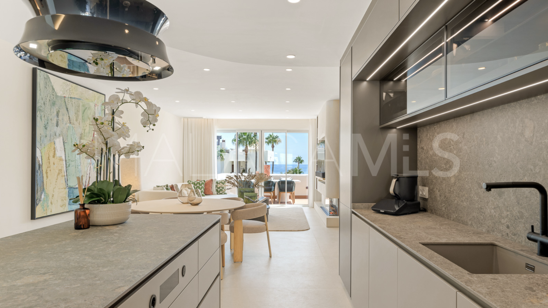 Zweistöckiges penthouse for sale in Bahía del Velerín