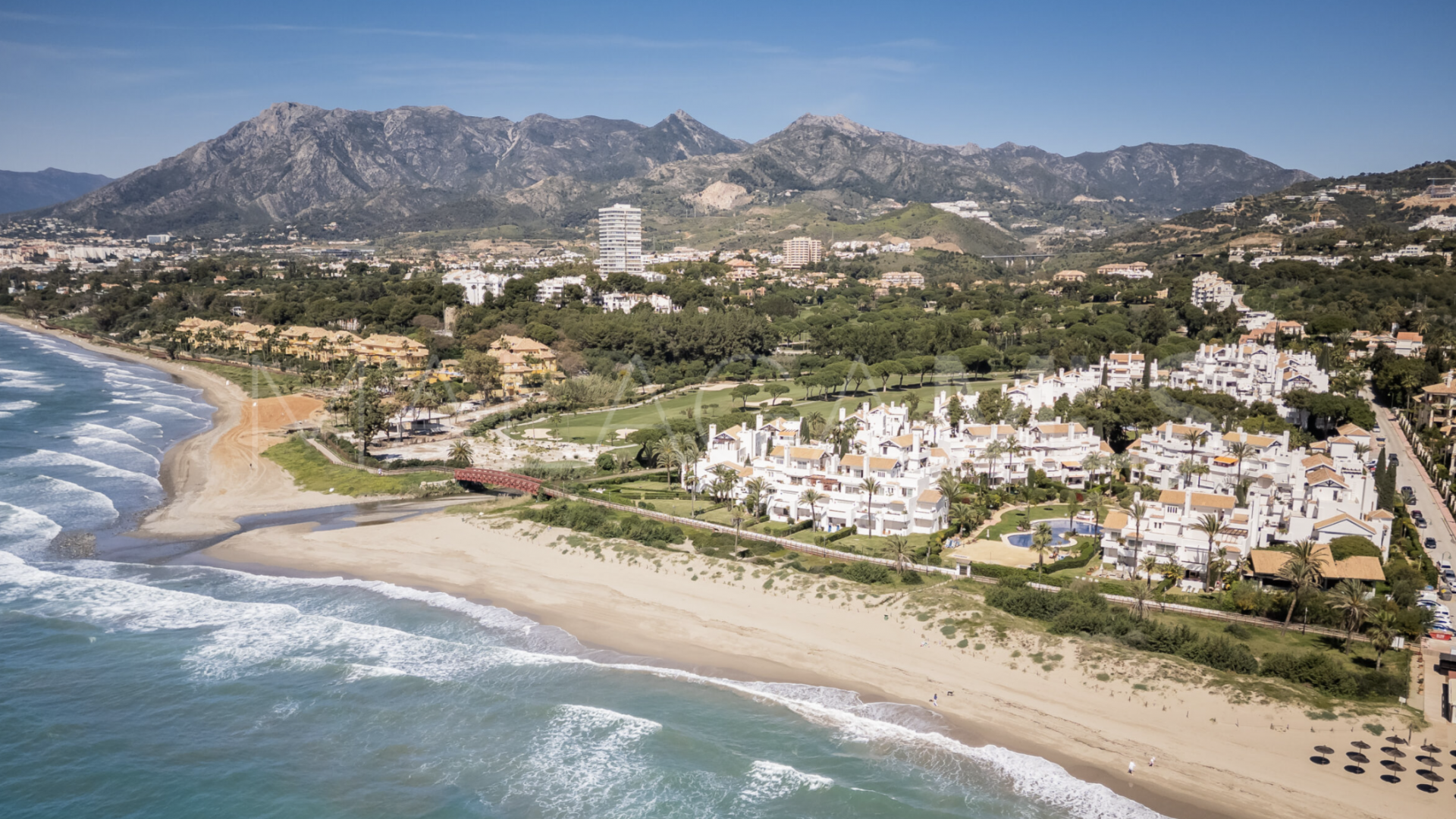 Lägenhet for sale in Los Monteros Palm Beach