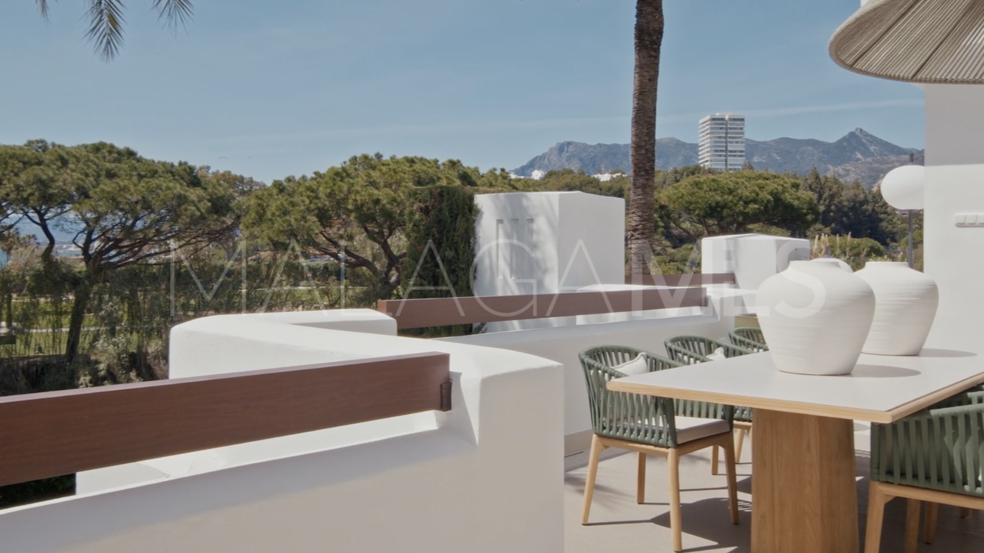 Lägenhet for sale in Los Monteros Palm Beach