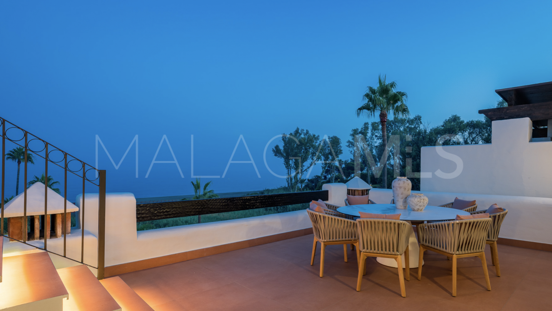 Zweistöckiges penthouse for sale in Bahía del Velerín