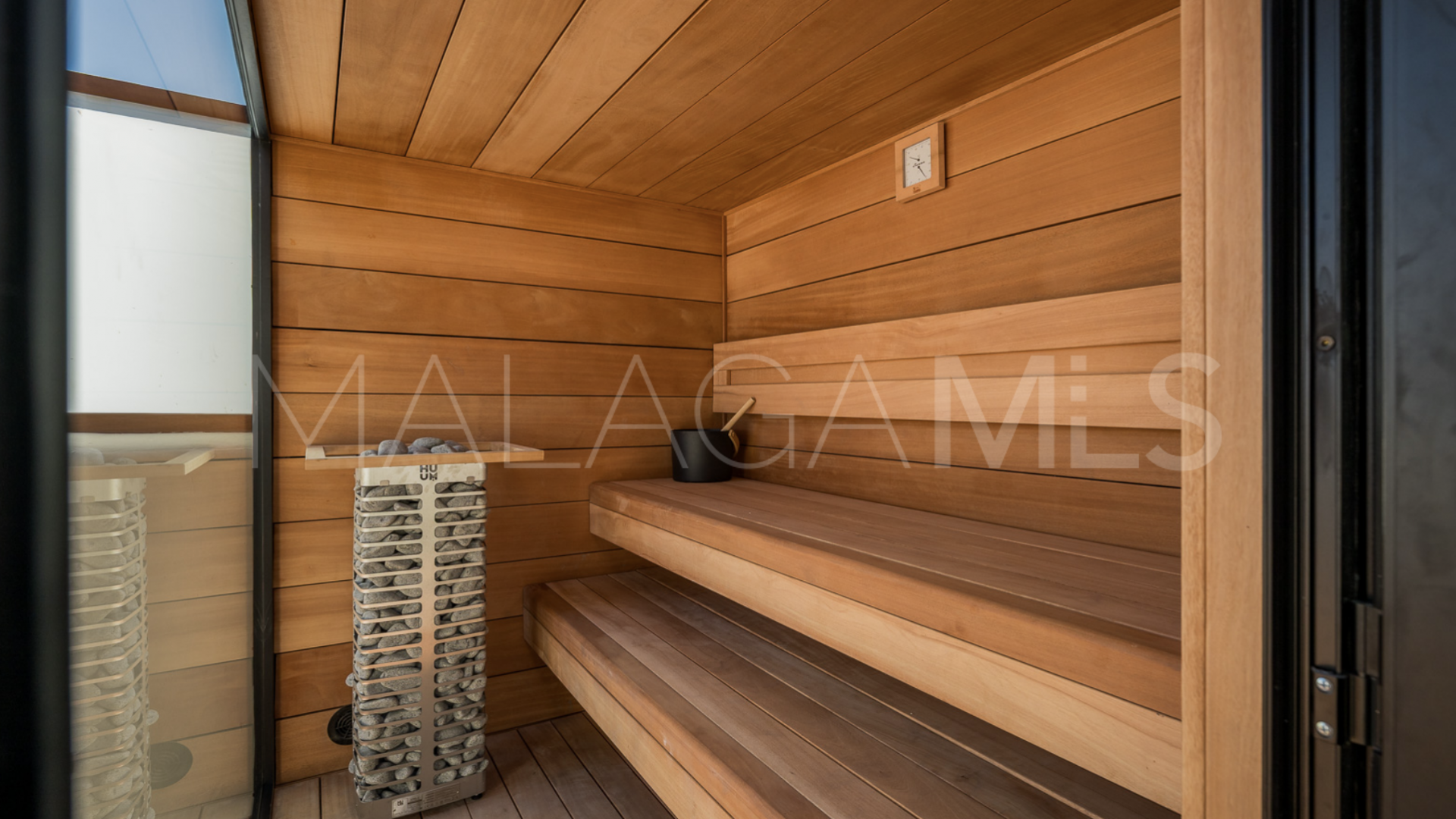 Zweistöckiges penthouse for sale in Bahía del Velerín
