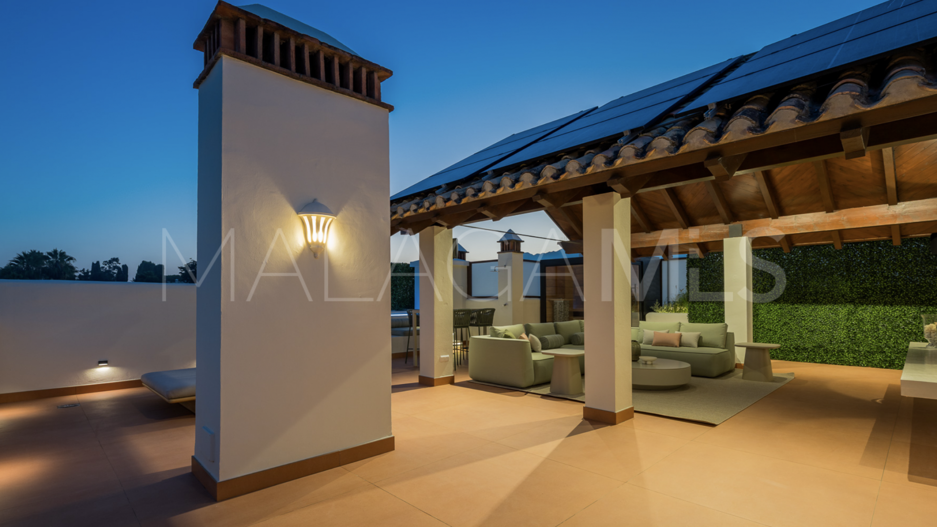 Zweistöckiges penthouse for sale in Bahía del Velerín