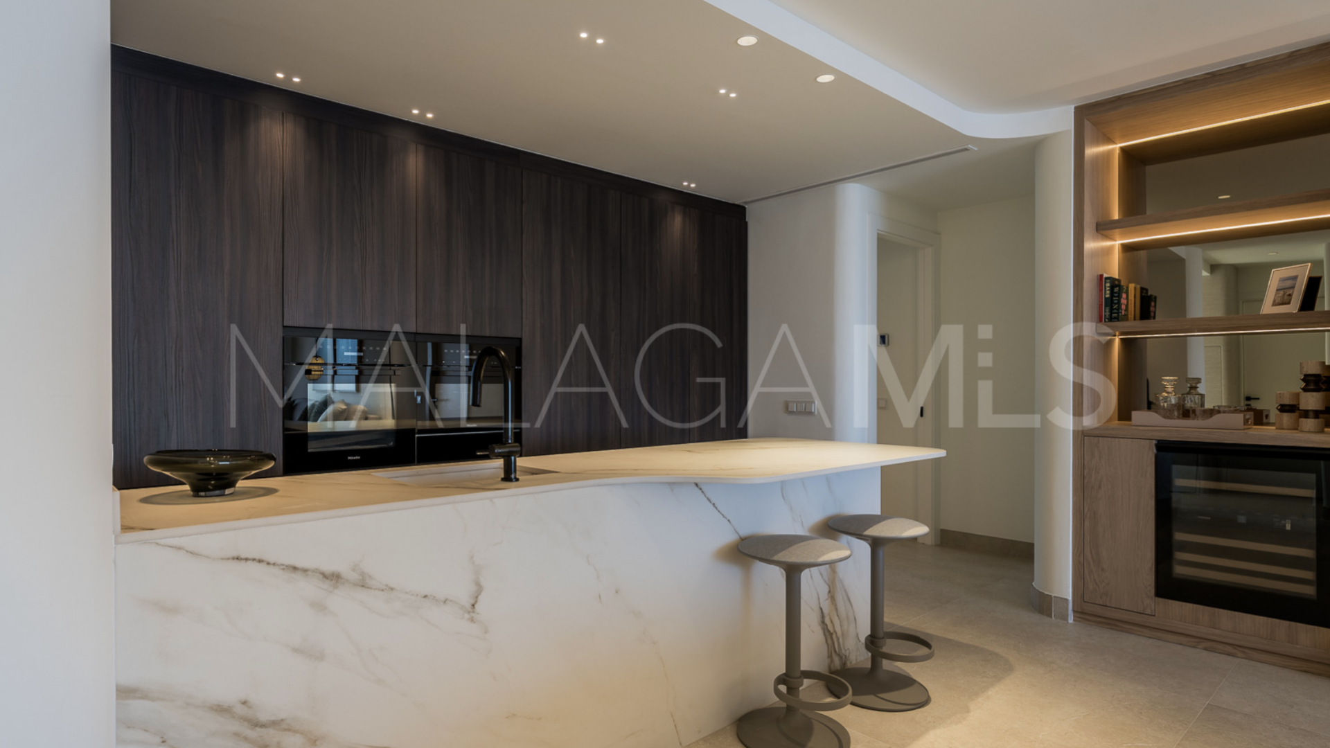 Zweistöckiges penthouse for sale in Bahía del Velerín