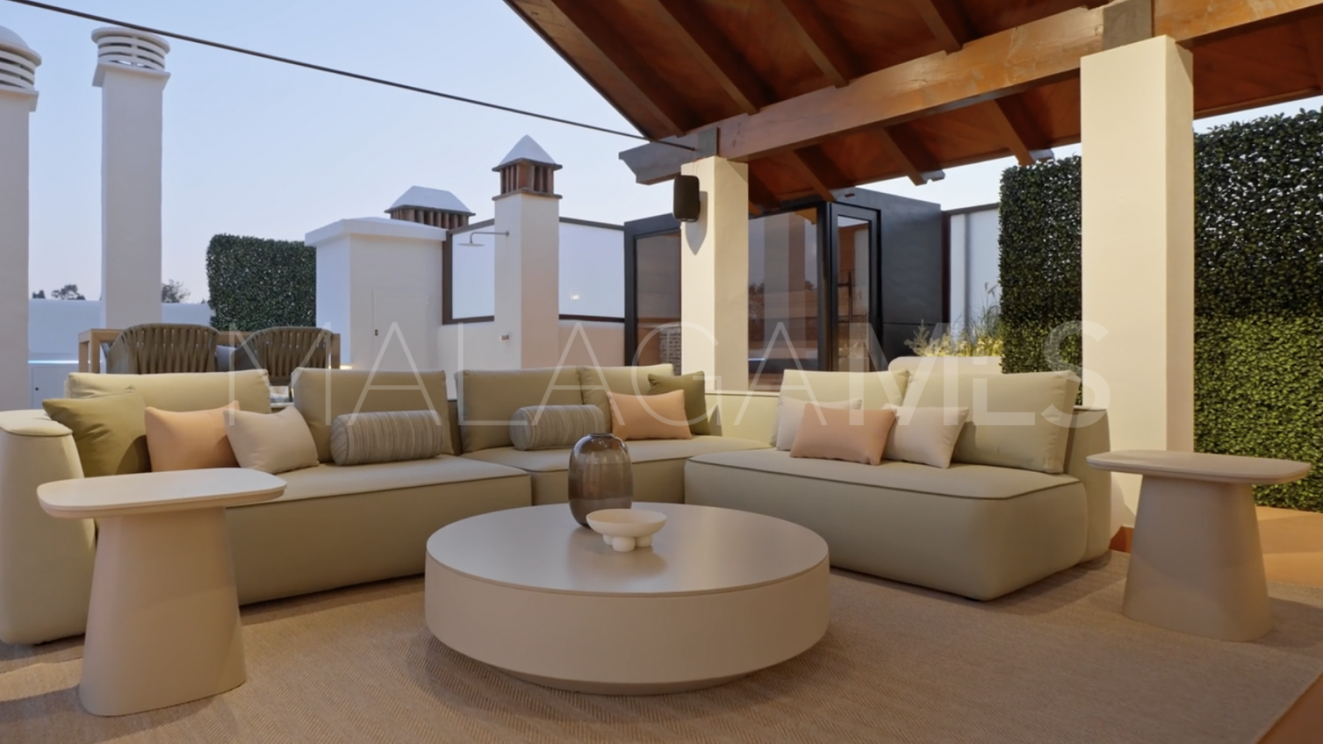 Zweistöckiges penthouse for sale in Bahía del Velerín