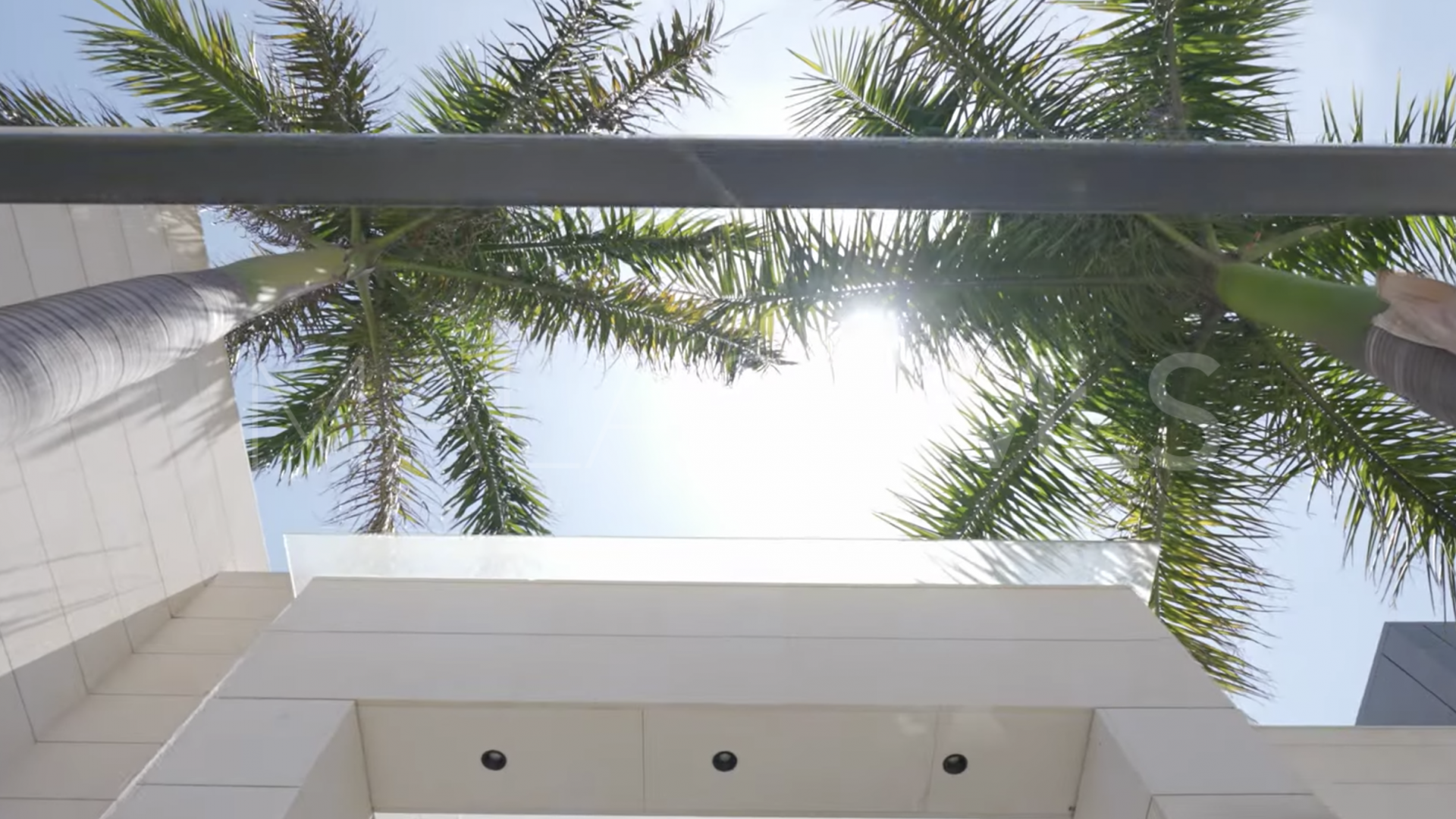 For sale villa with 6 bedrooms in Lomas del Virrey