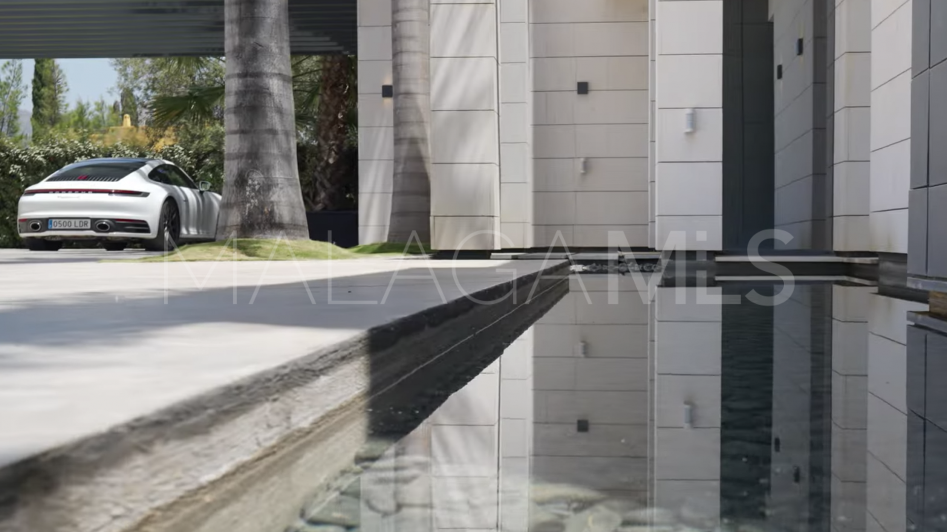 For sale villa with 6 bedrooms in Lomas del Virrey