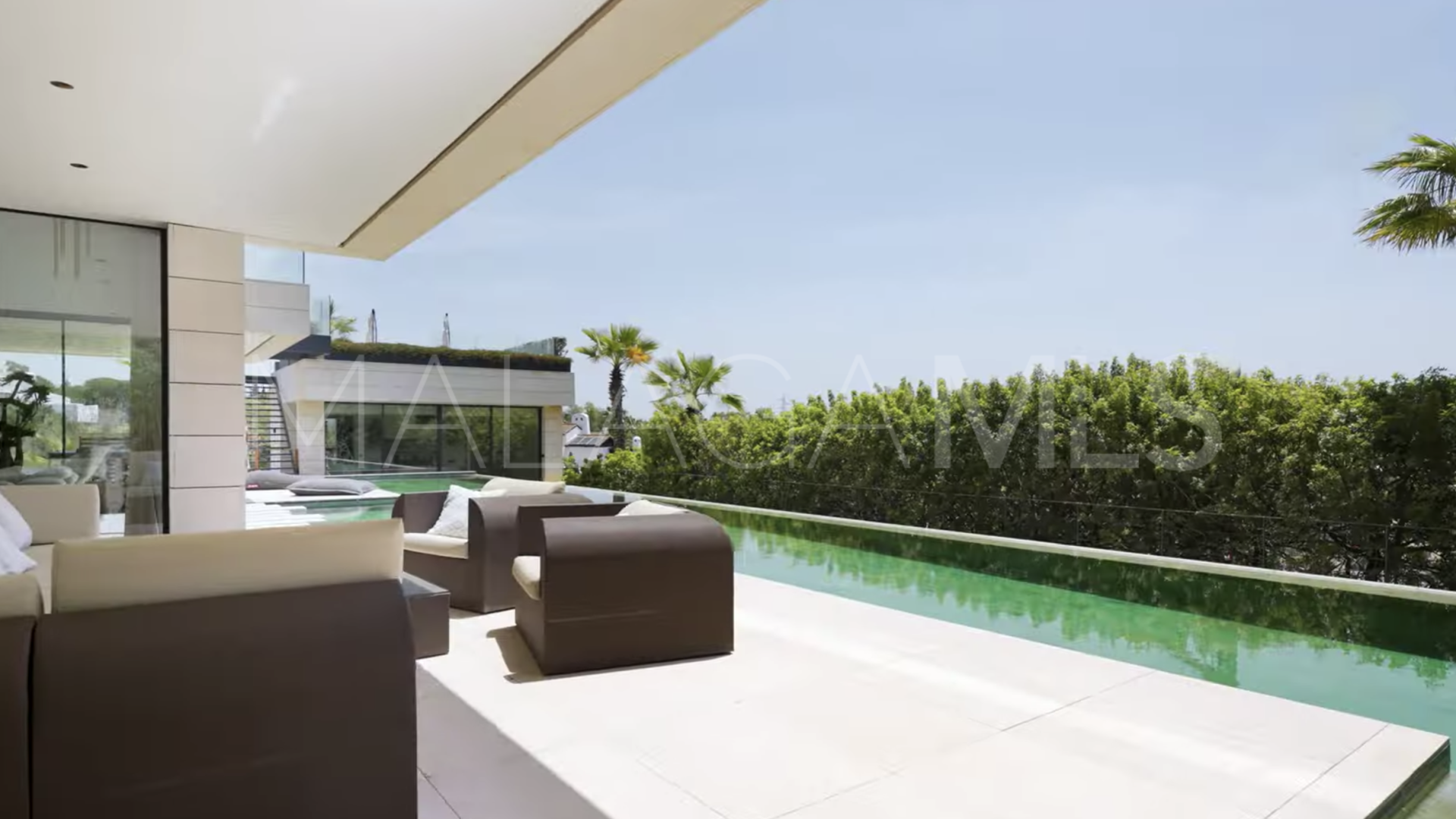 For sale villa with 6 bedrooms in Lomas del Virrey