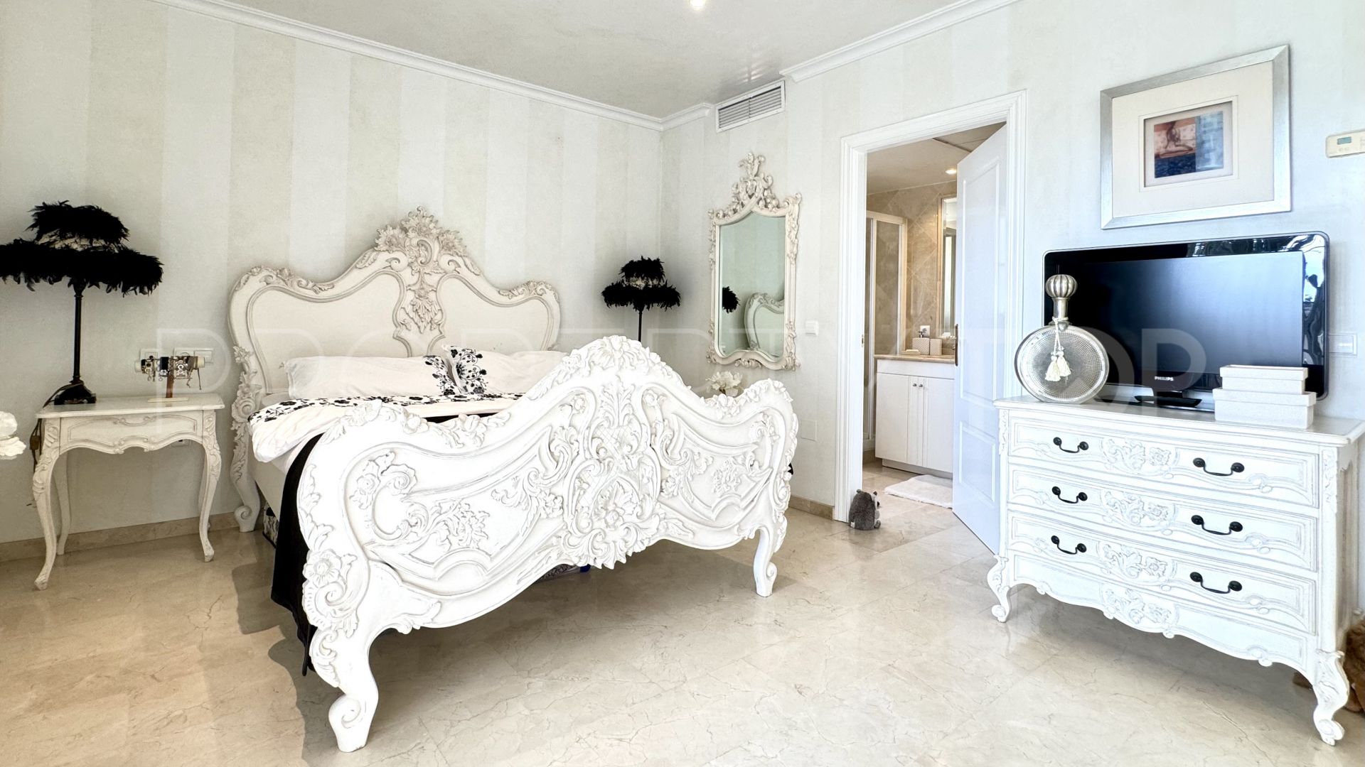 5 bedrooms villa in Riviera del Sol for sale