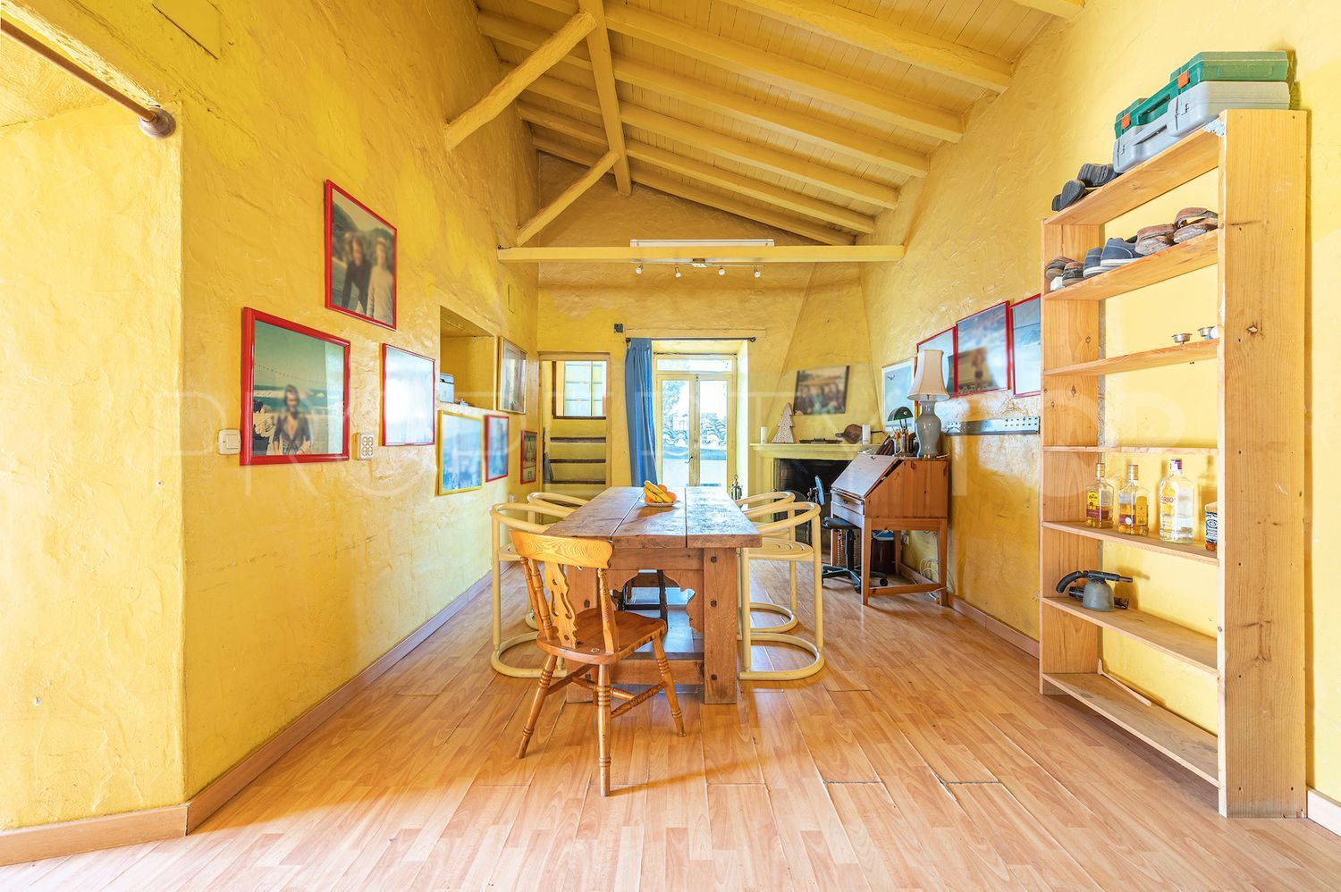 For sale 4 bedrooms country house in Altos de Estepona