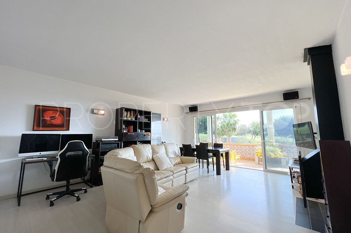 Villa en venta en Estepona