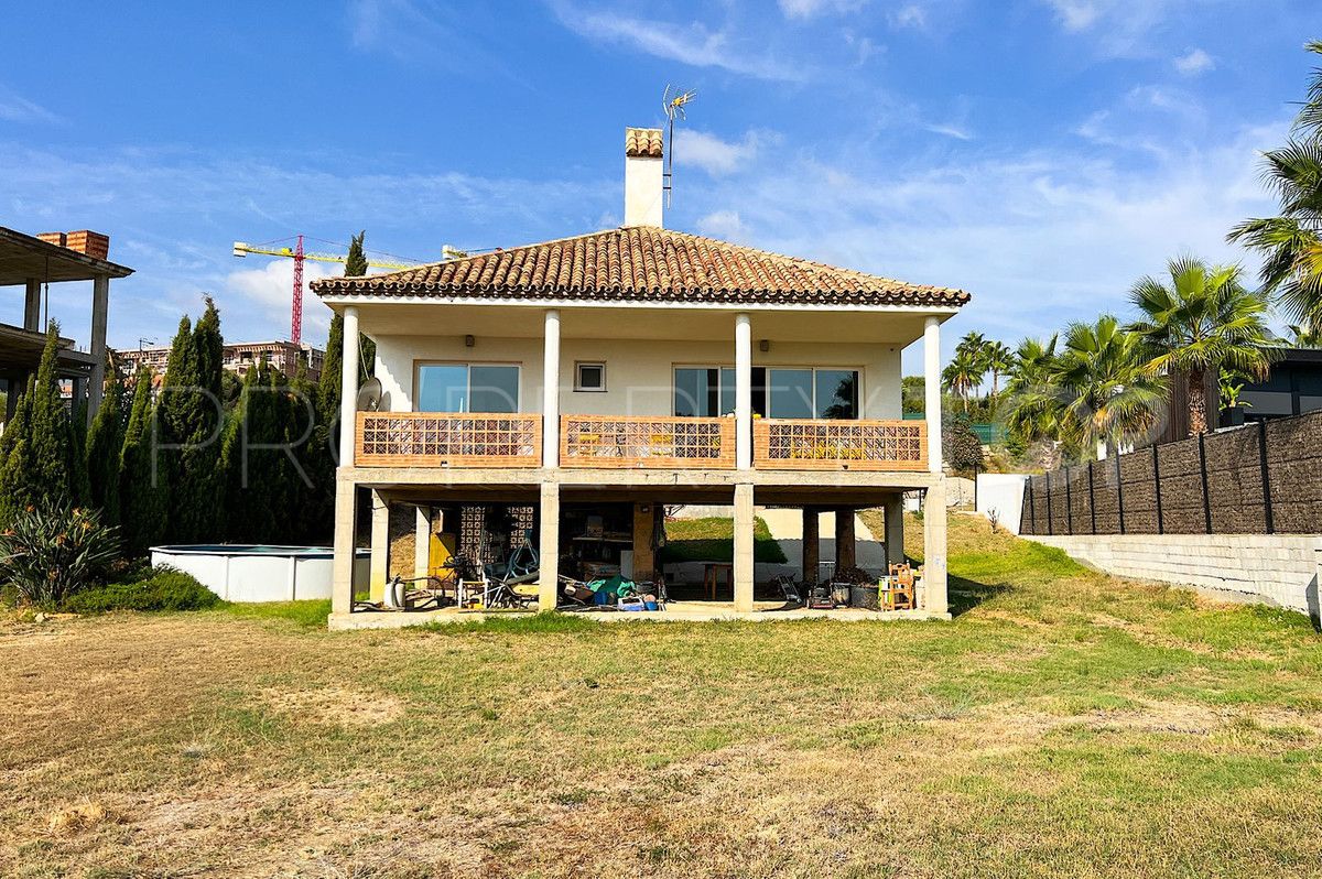 Villa en venta en Estepona