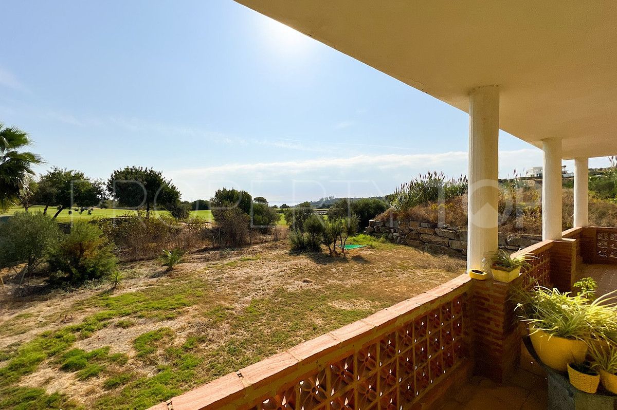 Villa en venta en Estepona