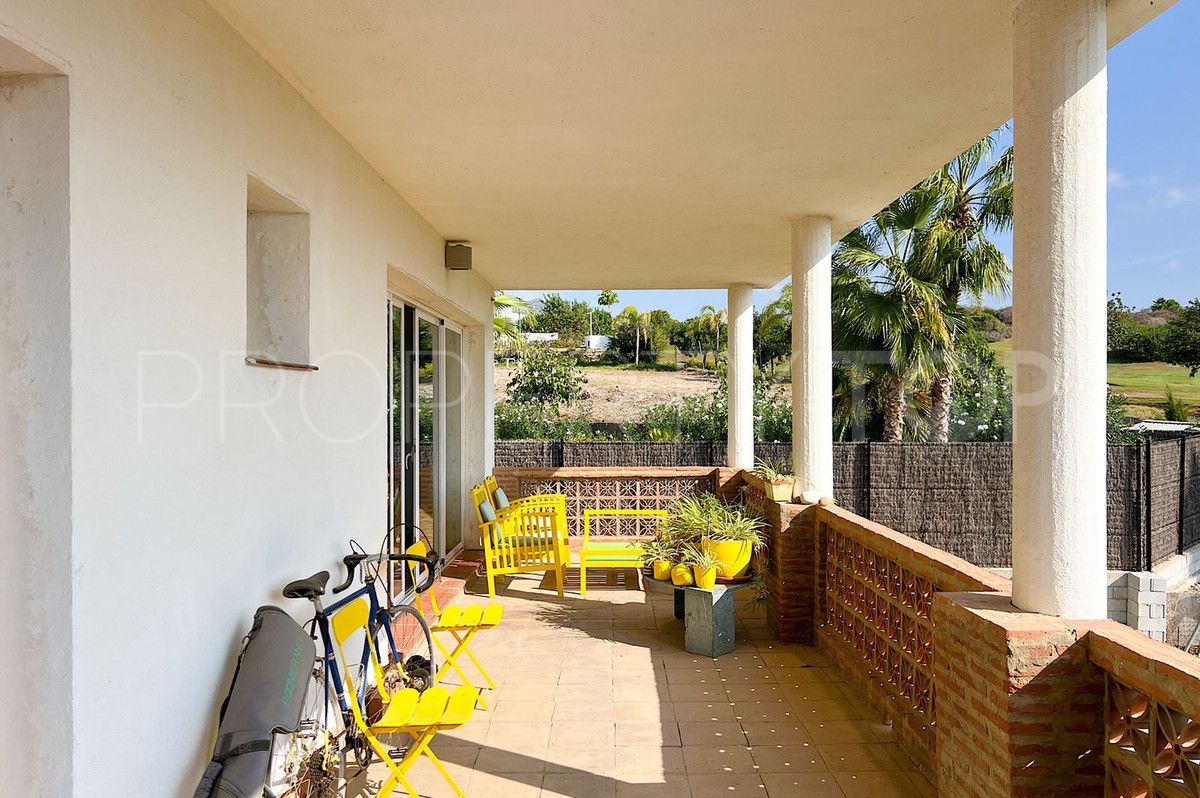 Villa en venta en Estepona