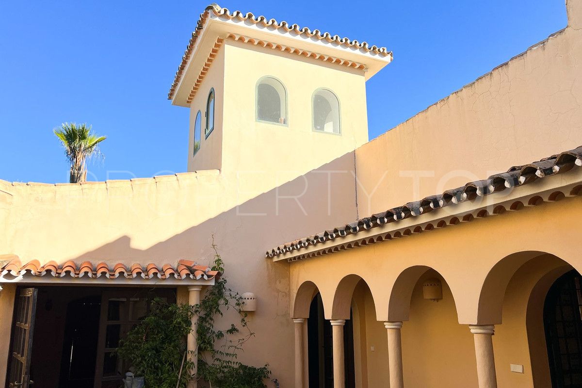 Estepona, villa en venta