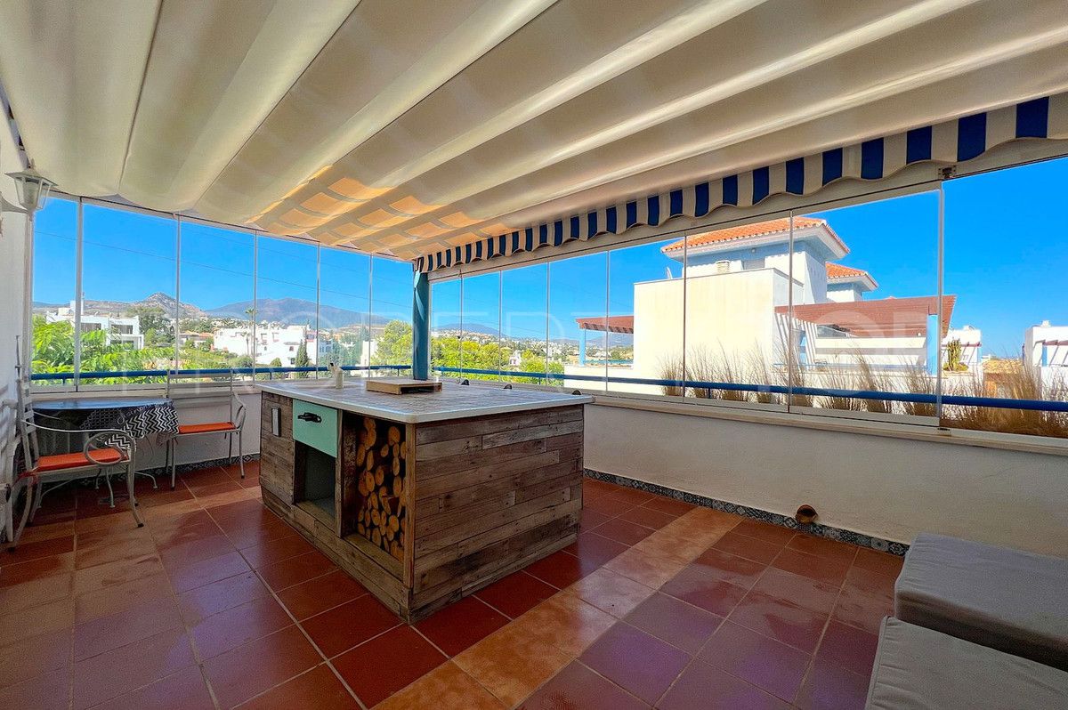 Town house for sale in Estepona with 5 bedrooms