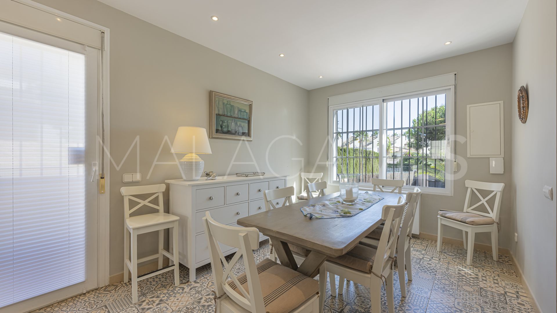 Buy villa in Costabella with 5 bedrooms