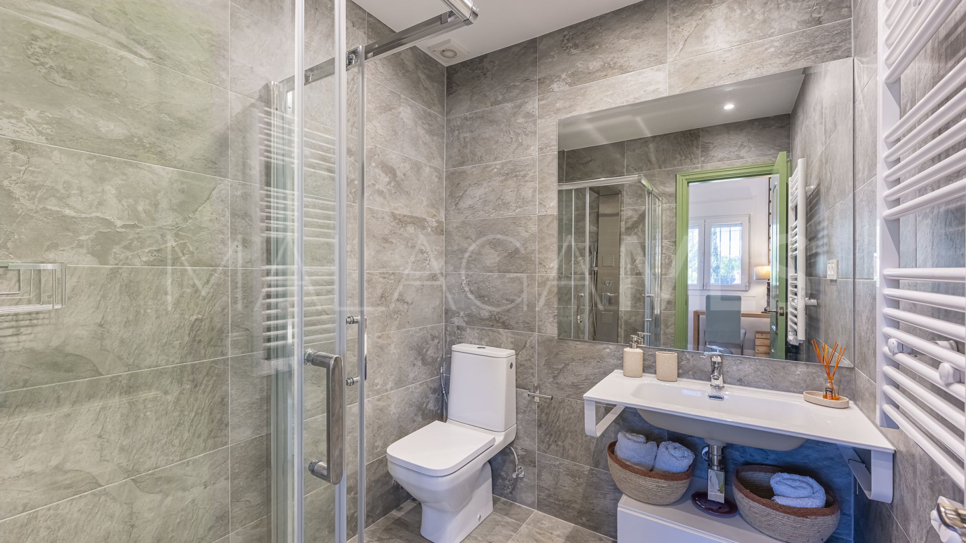 2 bedrooms Cabopino town house for sale