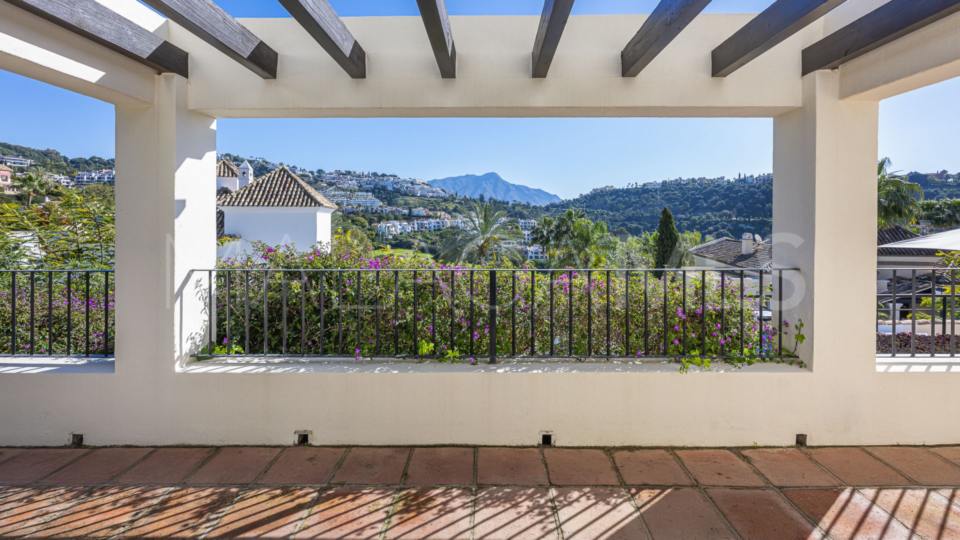 Los Arqueros 4 bedrooms villa for sale