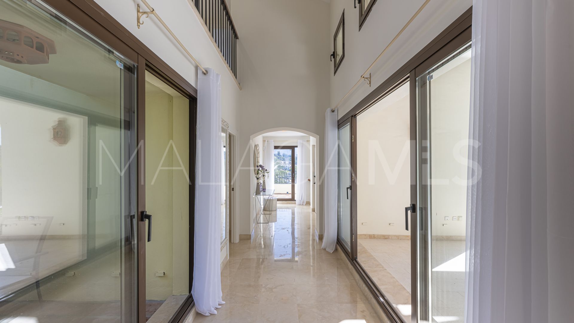 Los Arqueros 4 bedrooms villa for sale