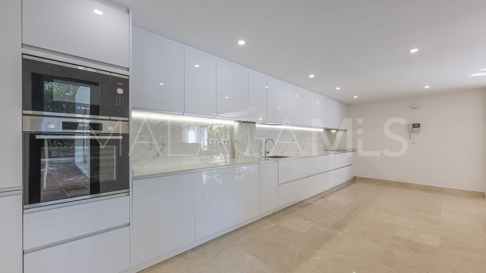 Los Arqueros 4 bedrooms villa for sale