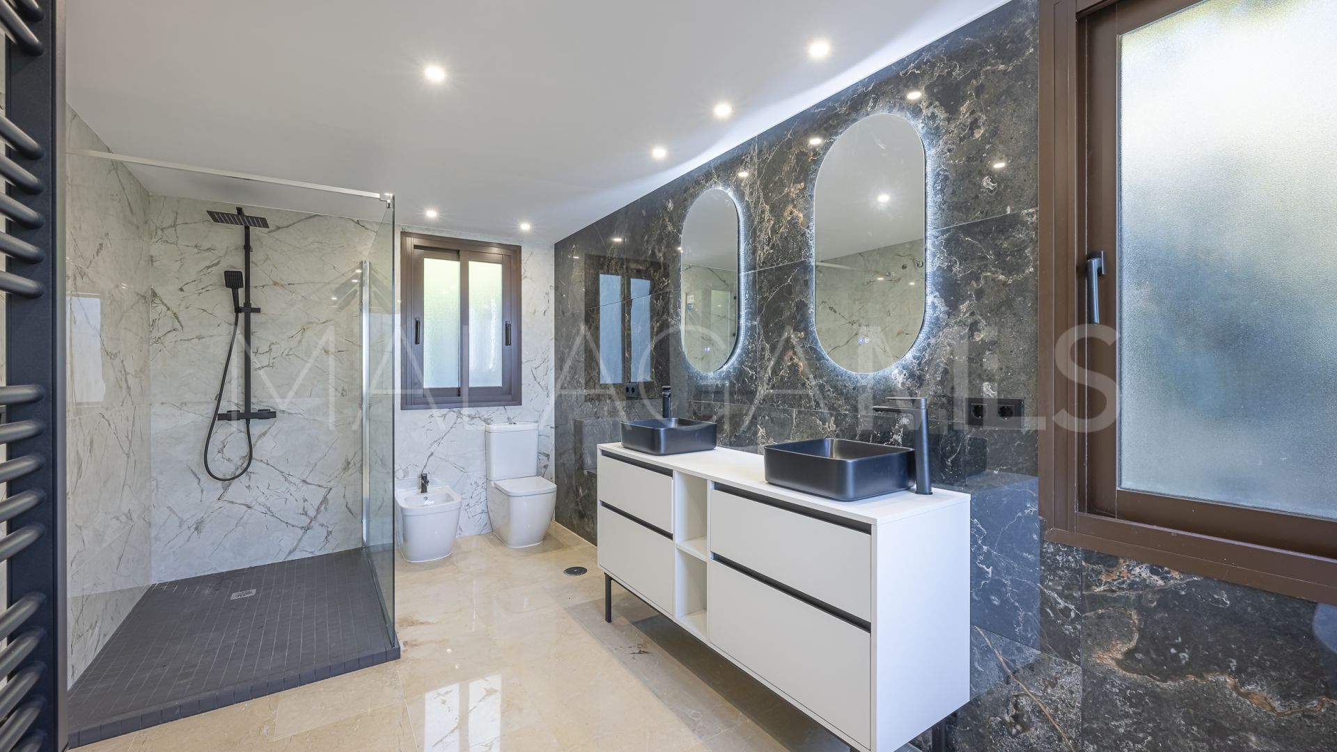 Los Arqueros 4 bedrooms villa for sale